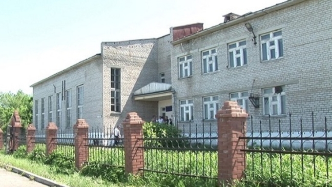 Школу в алтайском селе Старая Суртайка ремонтируют по поручению Путина