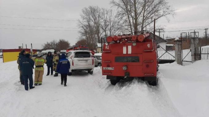 ЧП в Заринском районе. Что известно о трагедии в селе, где под снегом погибли 4 человека
