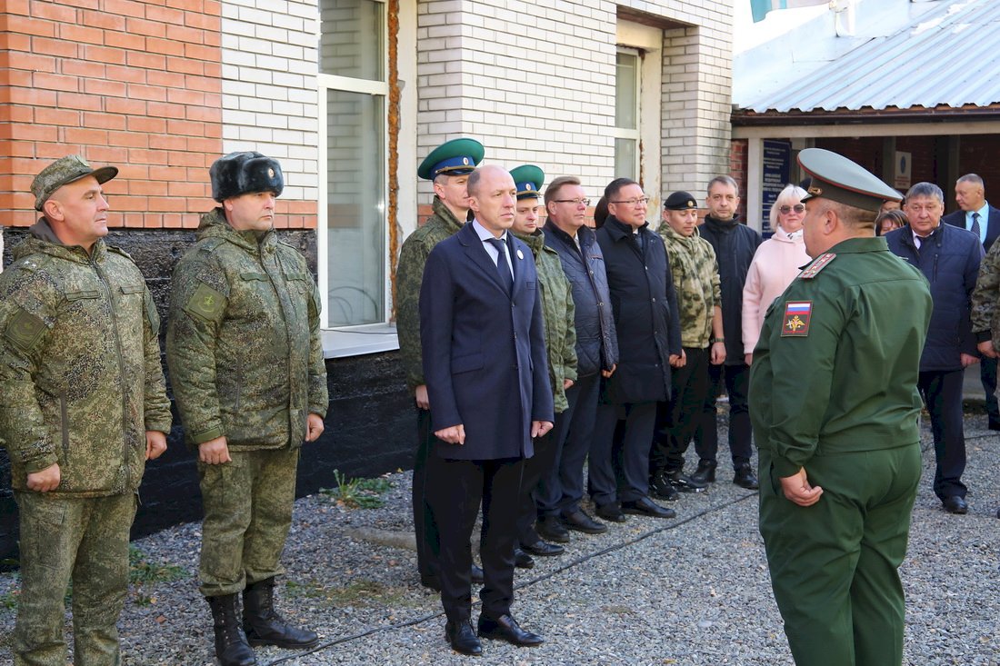 На Алтае школьников отправили на военные сборы | 04.10.2022 | Барнаул -  БезФормата