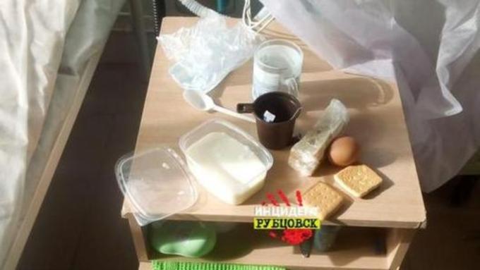 Пациент показал, как кормят больных коронавирусом в Рубцовске