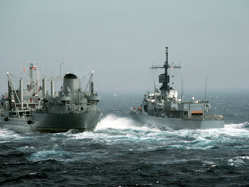 Группа российских кораблей вышла на учение в Черное море