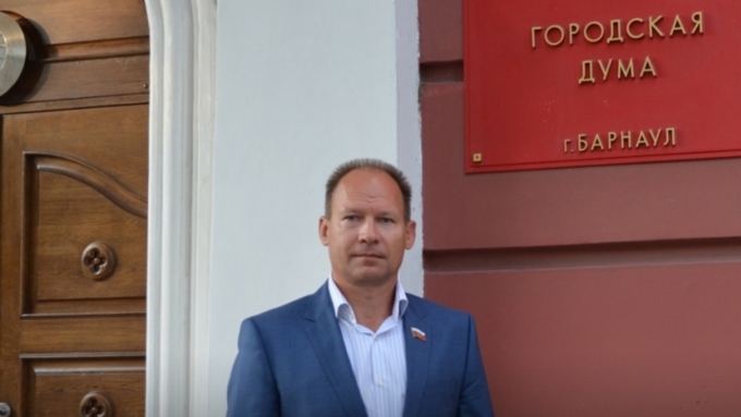 Эсер из Барнаульской гордумы Дмитрий Аганов отказывается от мандата