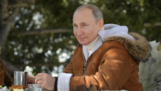 Отдых Владимира Путина в сибирской тайге впечатлил британцев 