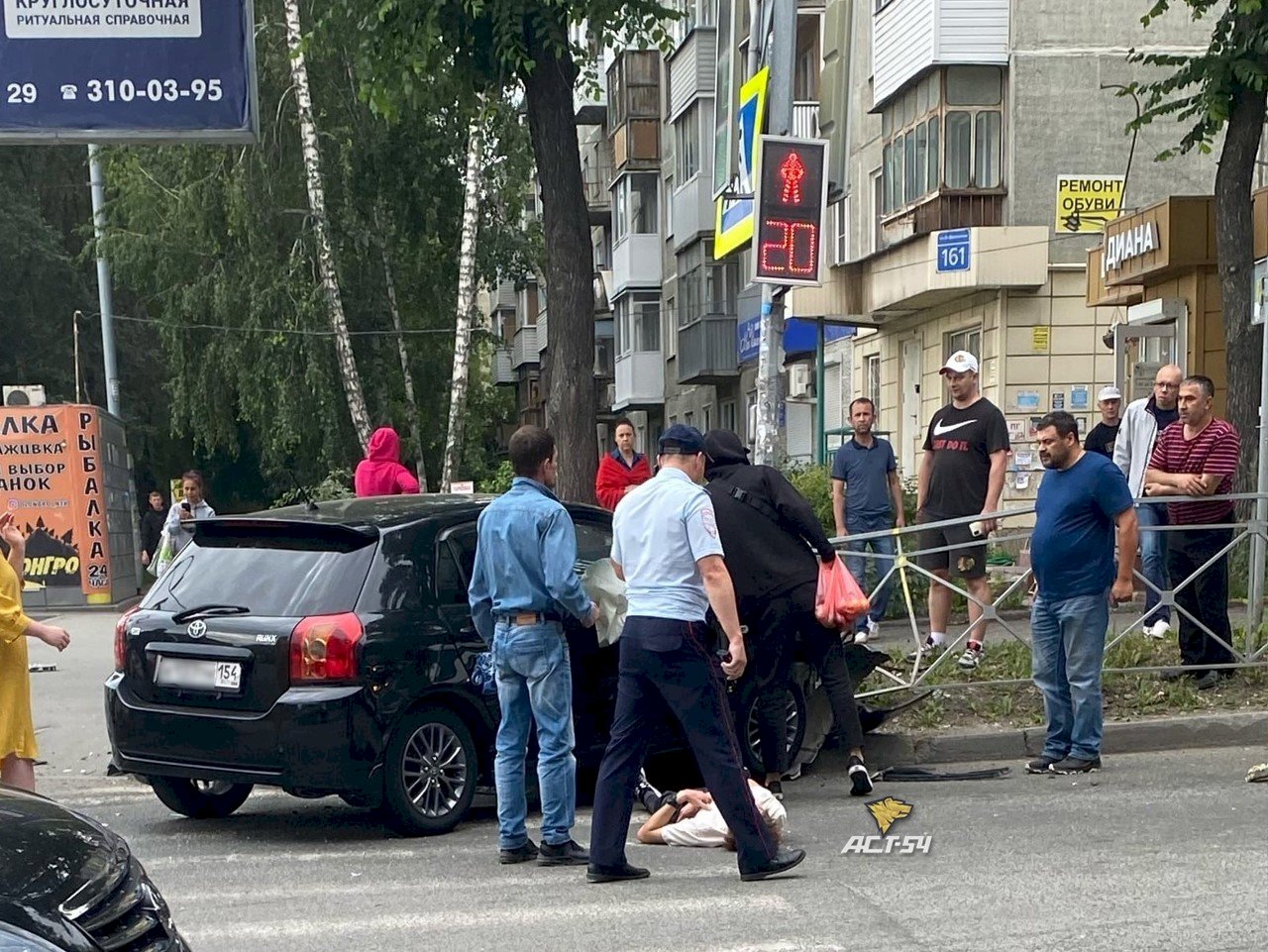 В Новосибирске полицейские попали в ДТП. Ранен водитель гражданской машины