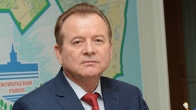 Вячеслав Новиков покидает пост главы Октябрьского района Барнаула