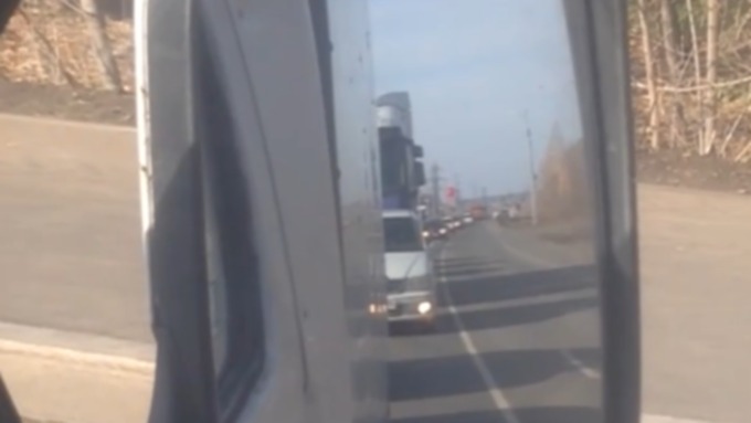 Трехкилометровую пробку зафиксировали на выезде из Барнаула