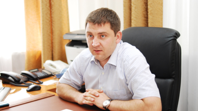 Депутат Госдумы оценил дороги в Барнауле и призвал вводить выделенные полосы