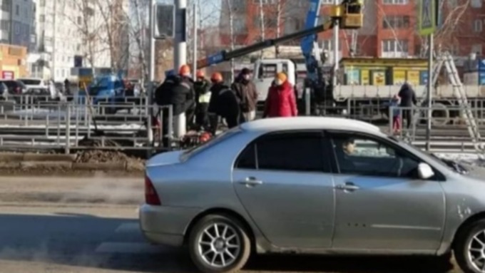 Очередной регулируемый пешеходный переход появился в Барнауле