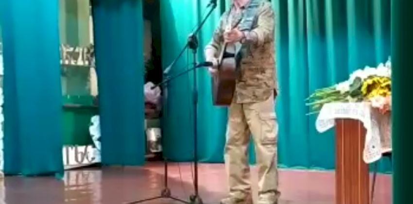 Розенбаум дал бесплатный концерт для жителей Алтайского села