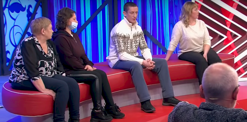 Алтайскую семью, которая выгнала ребенка на&nbsp;мороз, обсудили в&nbsp;программе &laquo;Мужское&nbsp;/ Женское&raquo;