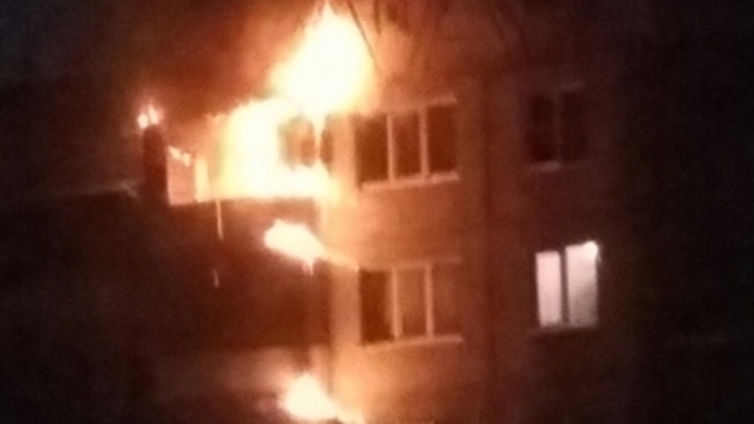 Неудачно запущенный фейерверк стал причиной пожара в барнаульской квартире
