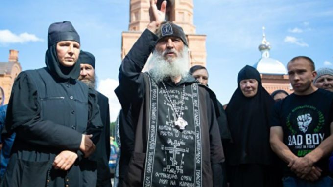Опального схимонаха Сергия обвинили в склонении к самоубийству