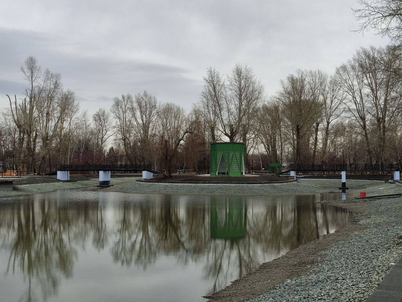 Парк изумрудный Барнаул 2022 реконструкция пруда