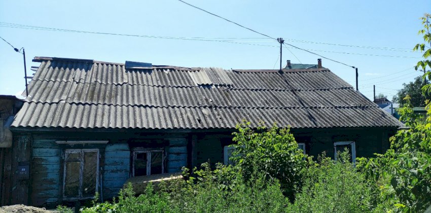 Что известно об обрушении потолка дома в Барнауле, в результате которого погибли люди?
