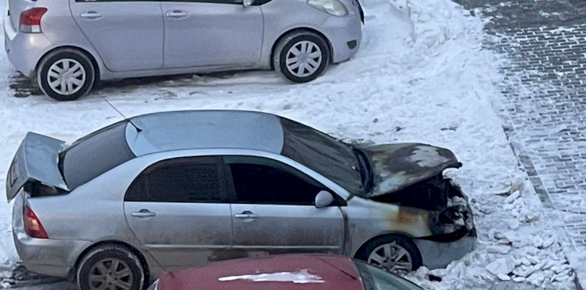  Легковой автомобиль горел минувшей ночью в Барнауле 