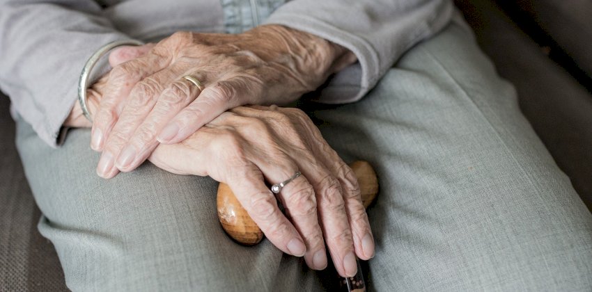 КПРФ внесла в АКЗС инициативу об отмене повышения пенсионного возраста