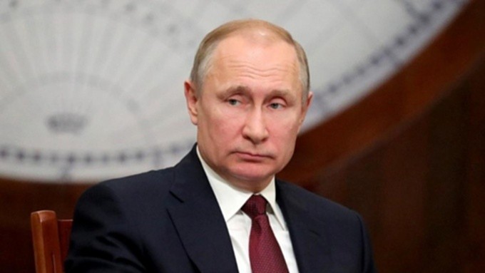 Путин ревакцинировался от коронавируса препаратом 