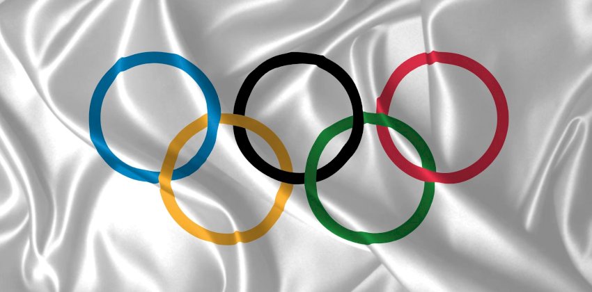 Российские олимпийцы приняли участие в церемонии закрытия Игр в Пекине