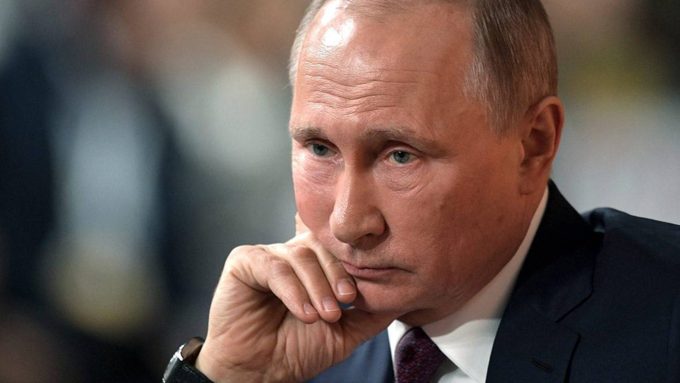 Путин: президент России не должен занимать более двух сроков 