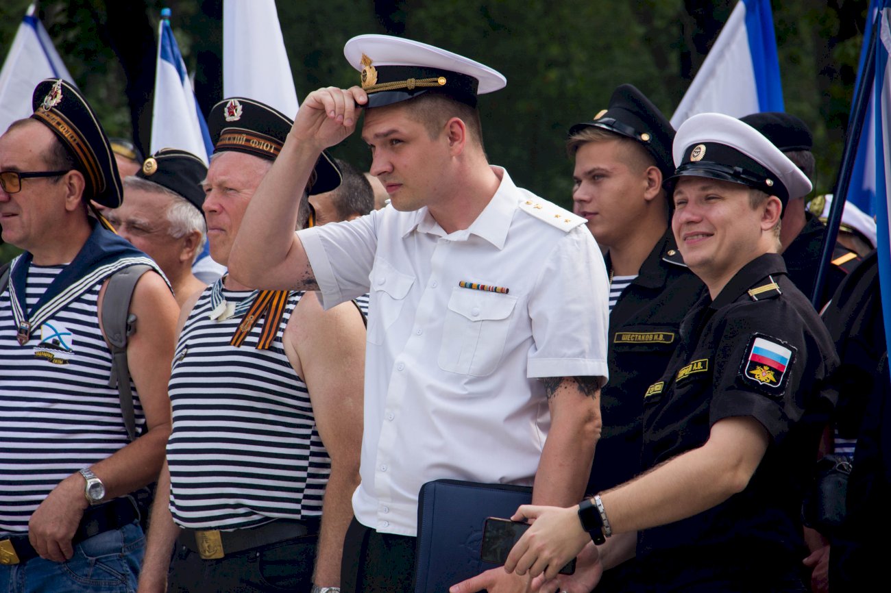 Как в Барнауле отпраздновали День Военно-Морского Флота. Фоторепортаж |  31.07.2022 | Барнаул - БезФормата