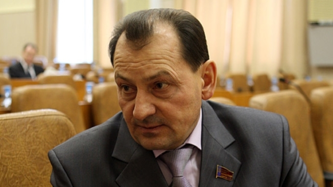 Депутат заксобрания Юрий Титов признан виновным и амнистирован на Алтае
