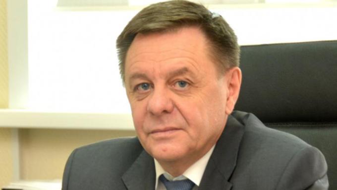 Источник: глава комитета ЖКХ Барнаула Антон Бенс уходит в отставку 