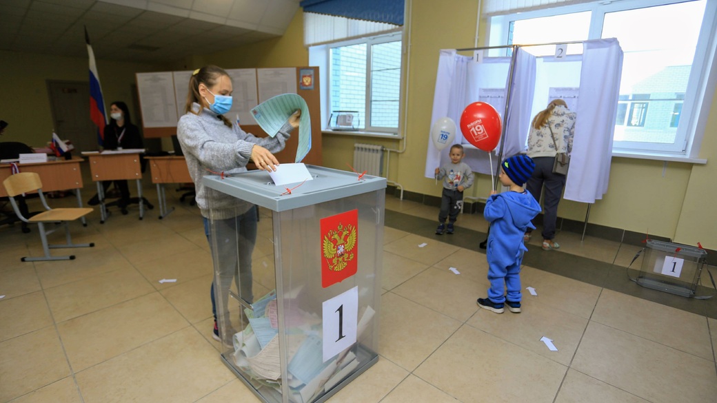 Детям – шарик, взрослым – бюллетени. Выборы - 2021 в Барнауле