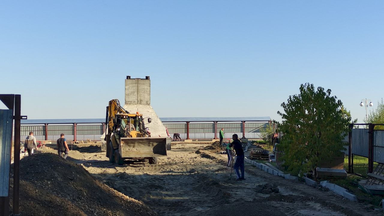 Установка барнаул. Нагорный парк Барнаул. Барнаул Нагорный парк мост. Стела трудовой доблести Иркутск. Место для Стеллы.