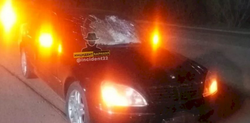  Легковой автомобиль насмерть сбил пешехода в Барнауле 
