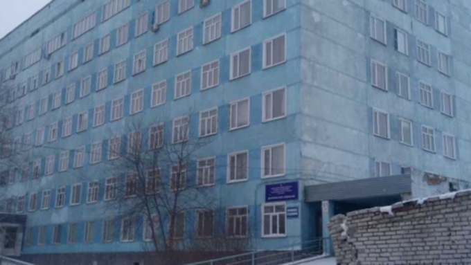 Жительница Новоалтайска утверждает, что за ее матерью никто не ухаживал в больнице