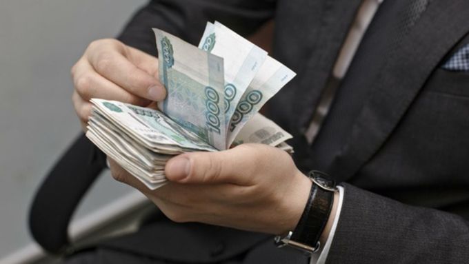 Стали известны зарплаты депутатов Госдумы от Алтайского края