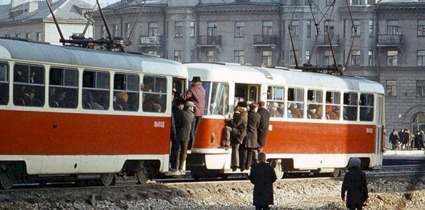 Старые трамваи на улицах Барнаула. Ретроподборка к появлению «собянинских» вагонов на улицах города