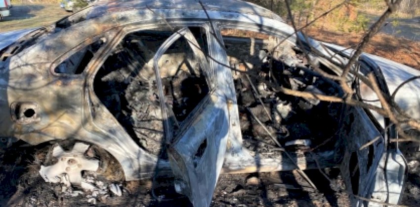 Отец и сын заживо сгорели в автомобиле в Алтайском крае