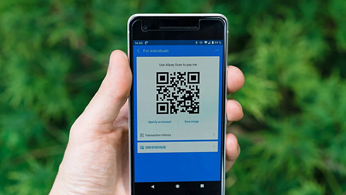 Дают ли qr код после спутник лайт