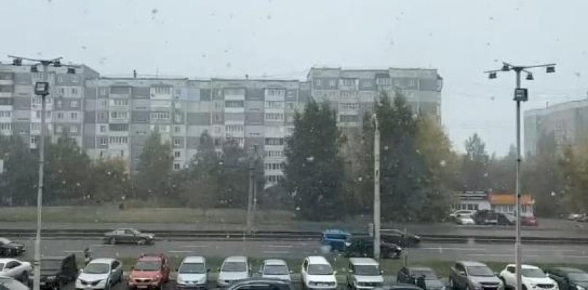 В Барнауле прошёл первый маленький снегопад