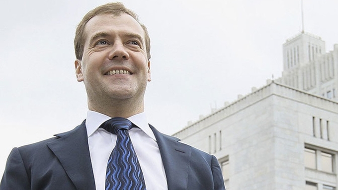 Медведев посоветовал чиновникам 