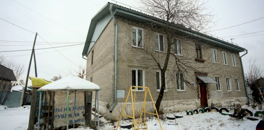 В Барнауле прокуратура проверяет неаварийный жилой дом, который «треснул» с четырёх сторон