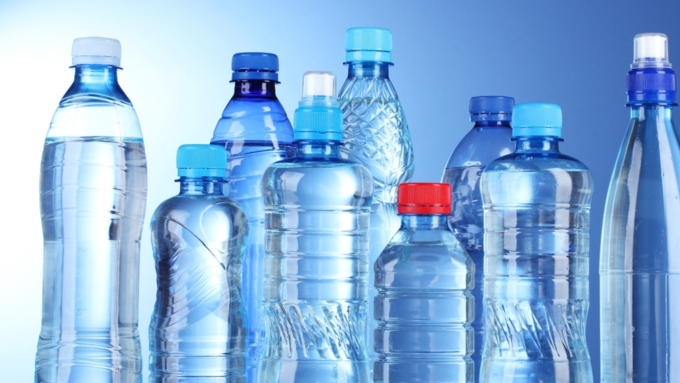 Ученые выяснили, почему люди покупают бутилированную воду