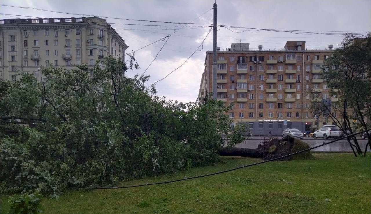 Ураган 2017 в москве фото