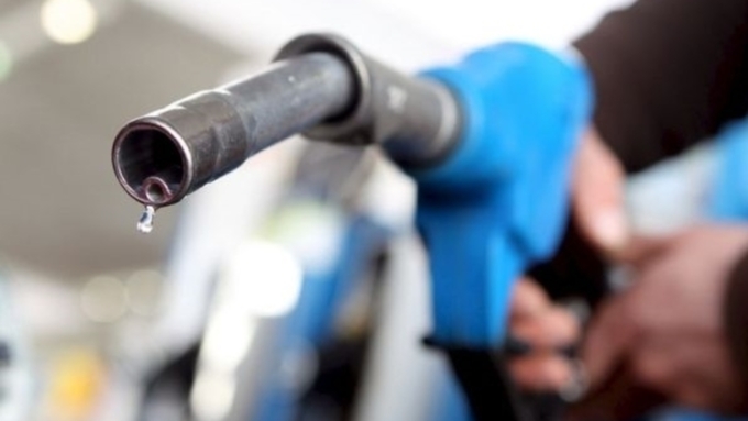 Эксперты заявили о снижении цен на бензин в Алтайском крае 