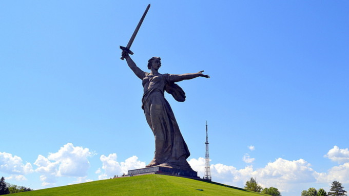 Как связан памятник Родина-мать зовёт с Алтайским краем. Интересные факты