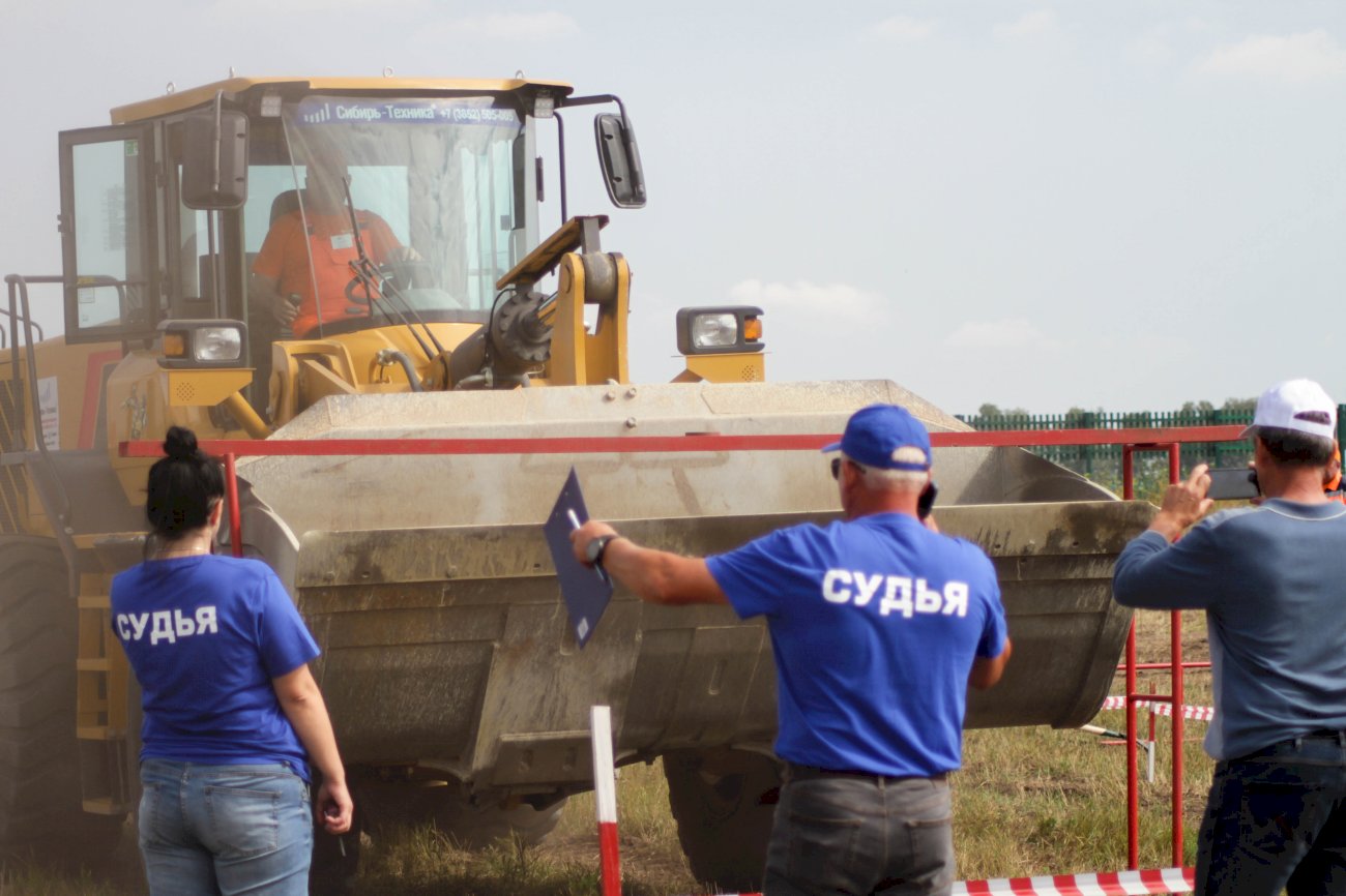 соревнования среди дорожников 2022 год. дорожники алтая. дорожники алтая. дорожник профессия. южное дсу алтайский край дороги.