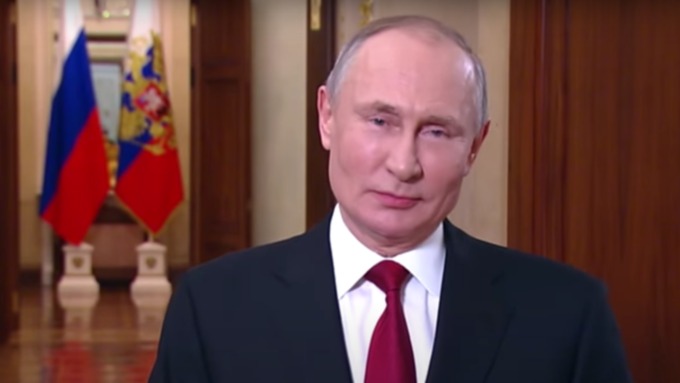 Владимир Путин поздравил россиянок с 8 Марта. Видео