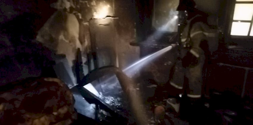 Пять человек спасли при пожаре в Рубцовске
