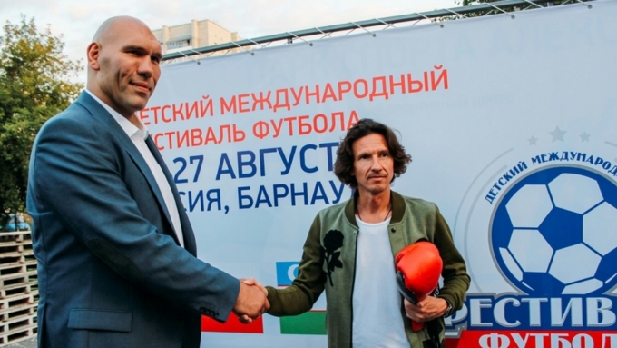 Боксер Николай Валуев приехал на Алтай и стал героем Instagram