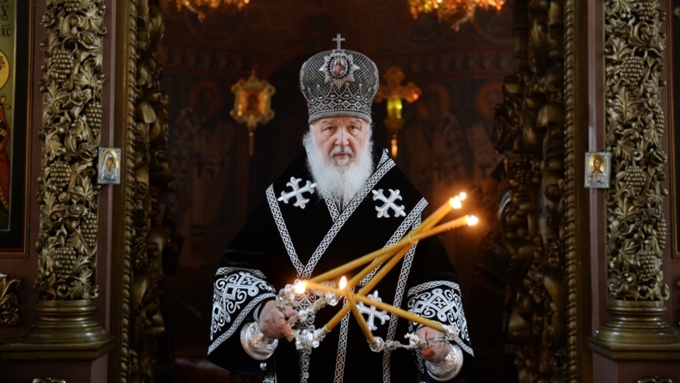 Патриарху Кириллу приостановили присвоение звания 