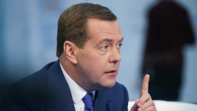 Медведев предложил повысить 