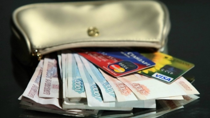 Кредитка или наличные: как удобнее путешествовать с деньгами?