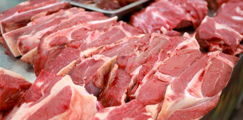 Дефицита нет, но цены растут. Что происходит на мясном рынке Алтая после запрета на подворный убой скота