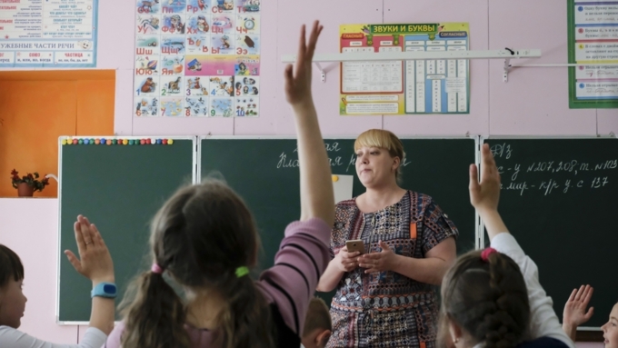 Наталья Полосина: родители не обязаны покупать школьные учебники
